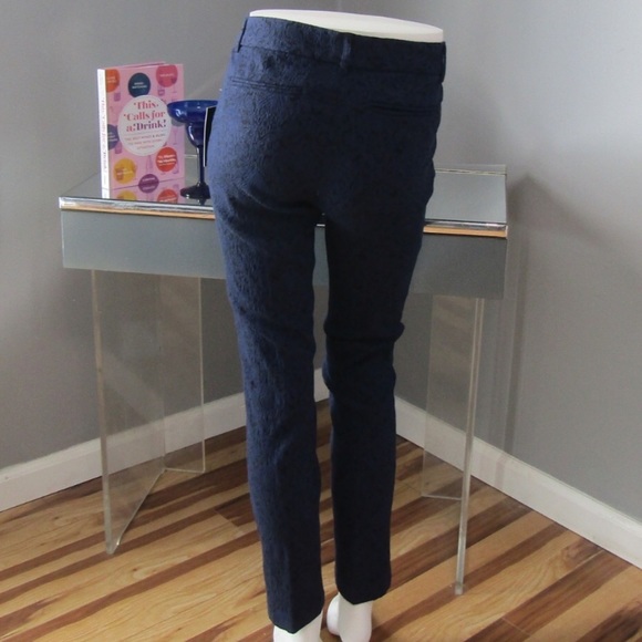 Adrienne Vittadini Blue Black Lace Textured Pants - Picture 4 of 7